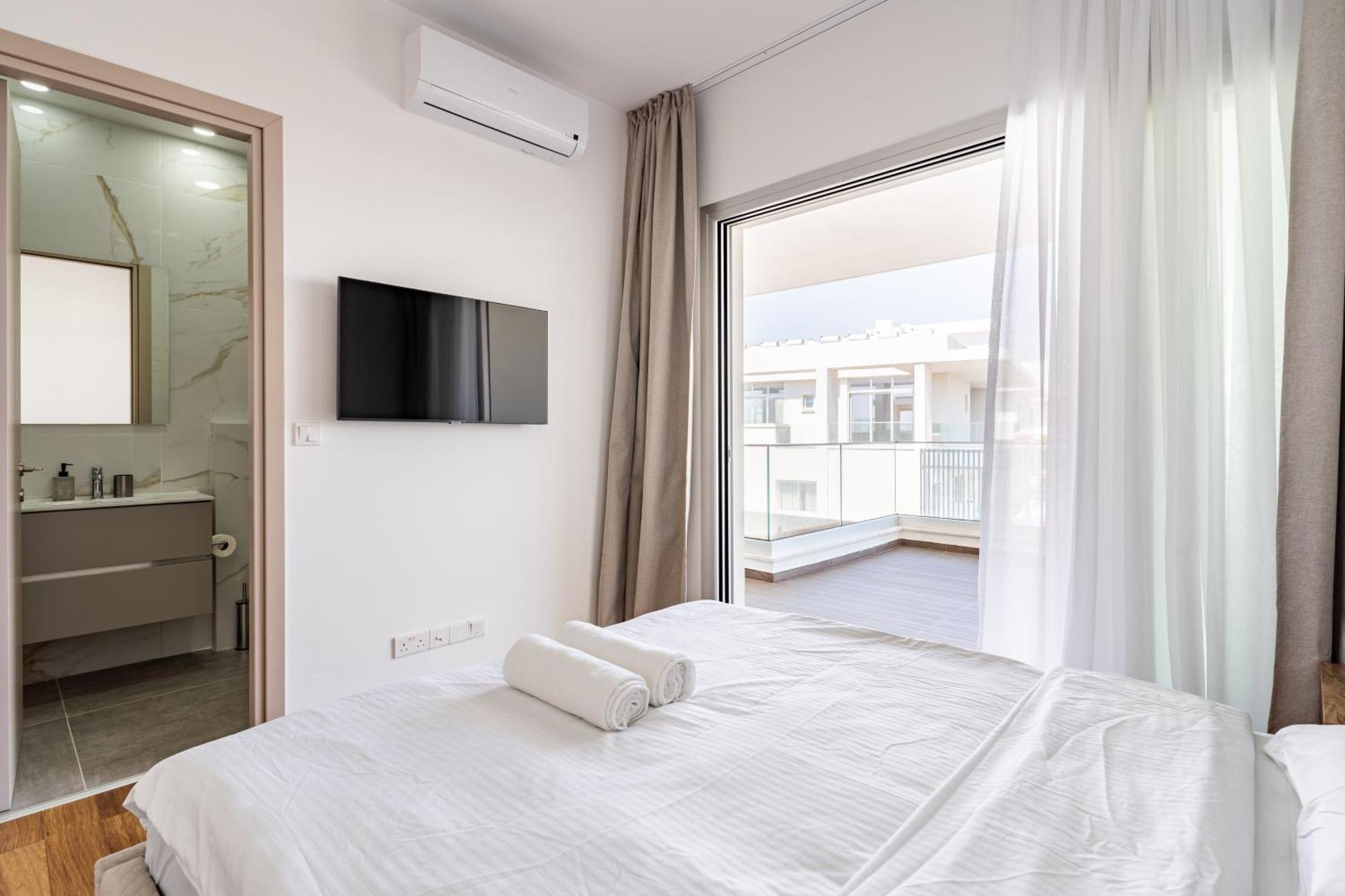 Yamas Urban Living Zakaki Pool Penthouses & Apartments Limassol Exterior photo